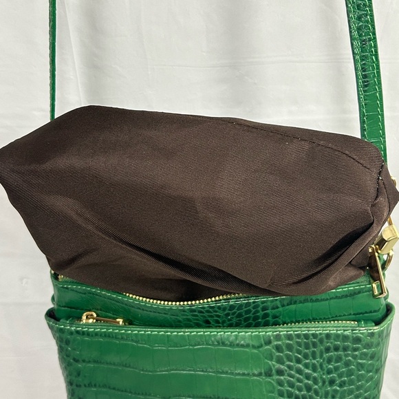 Divina Firenze Genuine Italian Leather Kelly Green crossbody - Picture 9 of 13